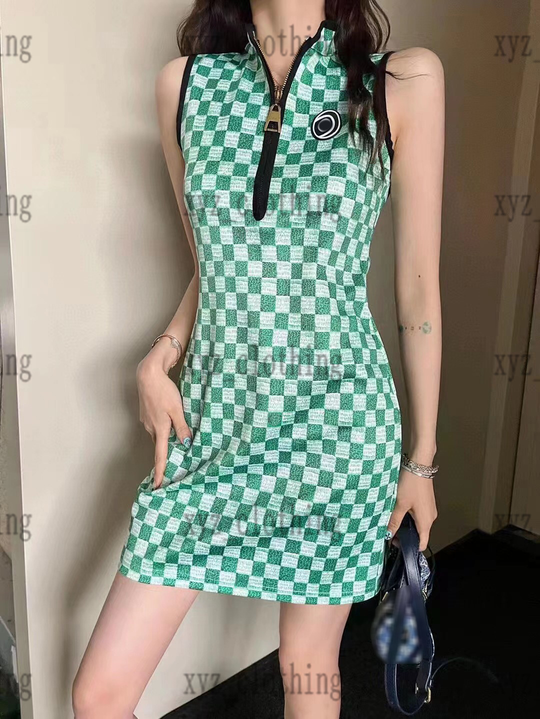 brand 2022 womens dress Contrast Check Print Half Zip Stand Collar Sleeveless Tank Dress high-end summer women casual dresses Full-body skirts brand designer skirt, 01
brand 2022 womens dress Contrast Check Print Half Zip Stand Collar Sleeveless Tank Dress high-end summer women casual dresses Full-body skirts brand designer skirt, 01