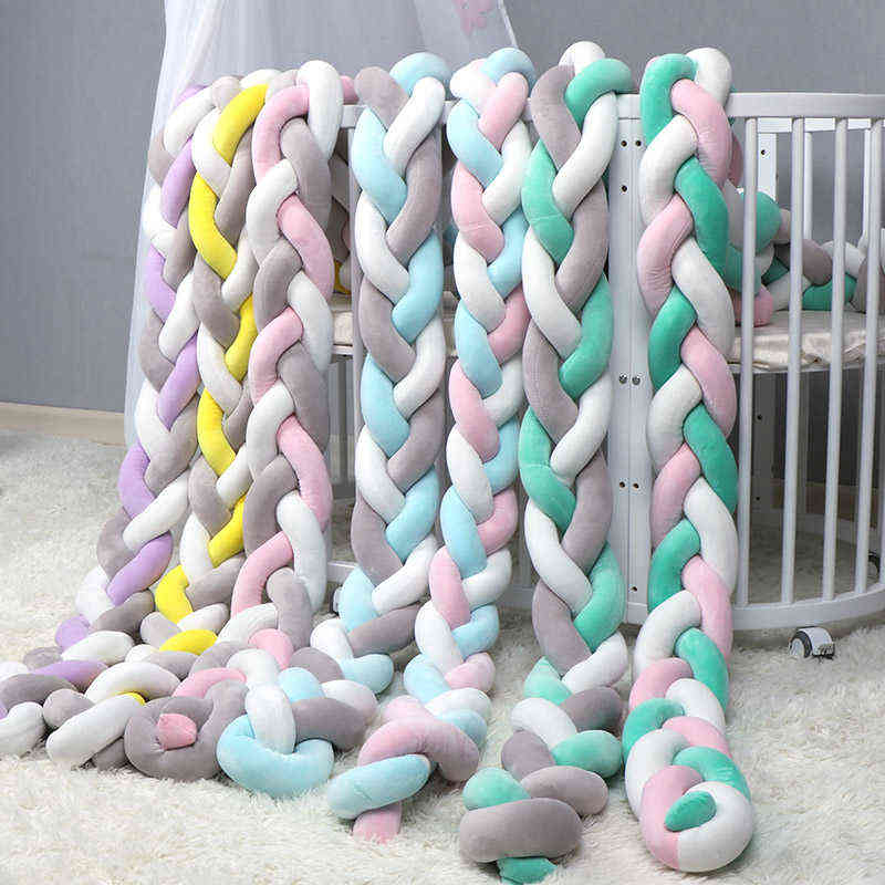 1M/2M/3M Baby Crib Protector Knot Baby Bed Bumper Weaving Plush Infant Crib Cushion For Newborns Nursery Bed Bumper Room Decor AA220326