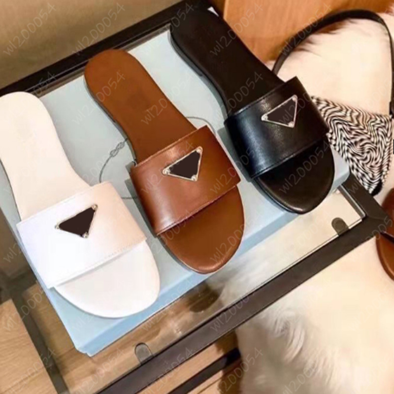 Beach Slipper Classic Designer Women Slippers Leather Slides Triangle Shoes Sandals Low Heeled Shoes Large Size 35-42 With Box 2204282WU, White
Beach Slipper Classic Designer Women Slippers Leather Slides Triangle Shoes Sandals Low Heeled Shoes Large Size 35-42 With Box 2204282WU, White