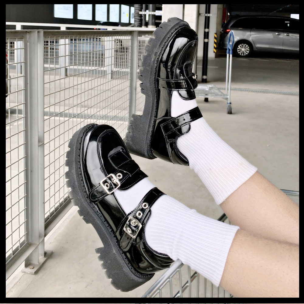 Lolita Shoes Patent Leather Mary Janes Shoes 2022 New Women Platform Shoes Buckle Girls Thick Sole Ladies Black, Matte
Lolita Shoes Patent Leather Mary Janes Shoes 2022 New Women Platform Shoes Buckle Girls Thick Sole Ladies Black, Matte