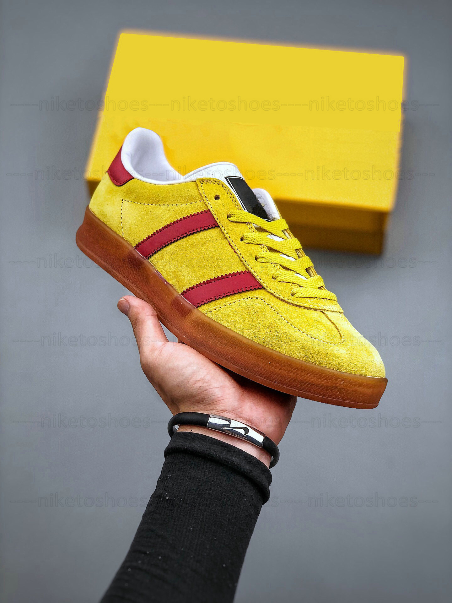 Designer COOL X Gazelle Esquisite Shoe Mens Womens Low-Cut Stripes Patchwork Collaboration Letters Outdoor Sports Womens Shoes Coach Running Sneakers, 01
Designer COOL X Gazelle Esquisite Shoe Mens Womens Low-Cut Stripes Patchwork Collaboration Letters Outdoor Sports Womens Shoes Coach Running Sneakers, 01