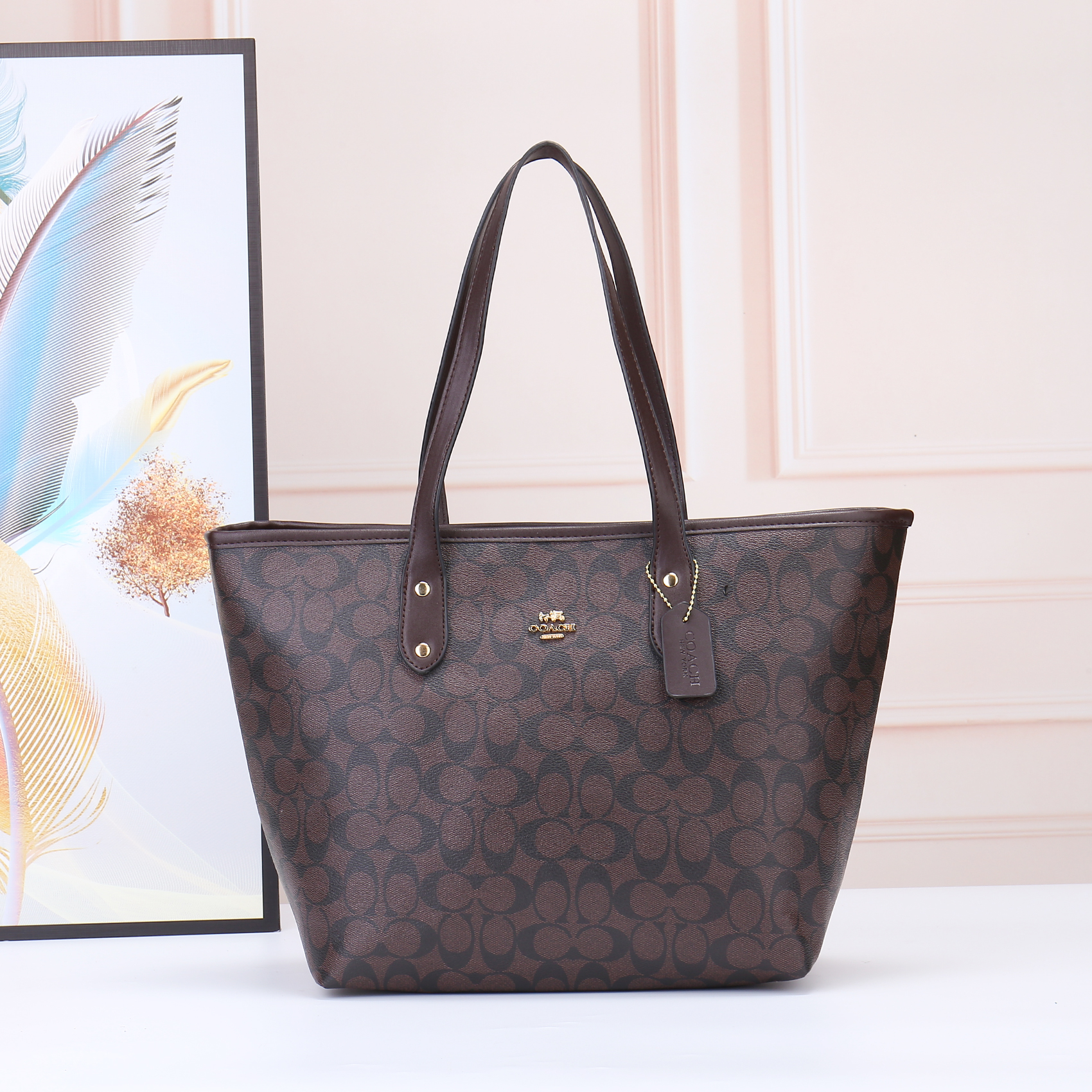 Luxury Designers Handbag Tote Shoulder Clutch Bags Crossbody Shopping Bag Purses Letters Flowers Floral One Handle Wallet Backpack Women Handbags Totes F824, Packag bag 
Luxury Designers Handbag Tote Shoulder Clutch Bags Crossbody Shopping Bag Purses Letters Flowers Floral One Handle Wallet Backpack Women Handbags Totes F824, Packag bag