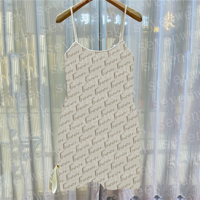 Full Letter Womens Sling Dresses Can Worn Both Sides Summer Casual Sexy Slim Skirts Fashion Brand Dress For Women
Full Letter Womens Sling Dresses Can Worn Both Sides Summer Casual Sexy Slim Skirts Fashion Brand Dress For Women