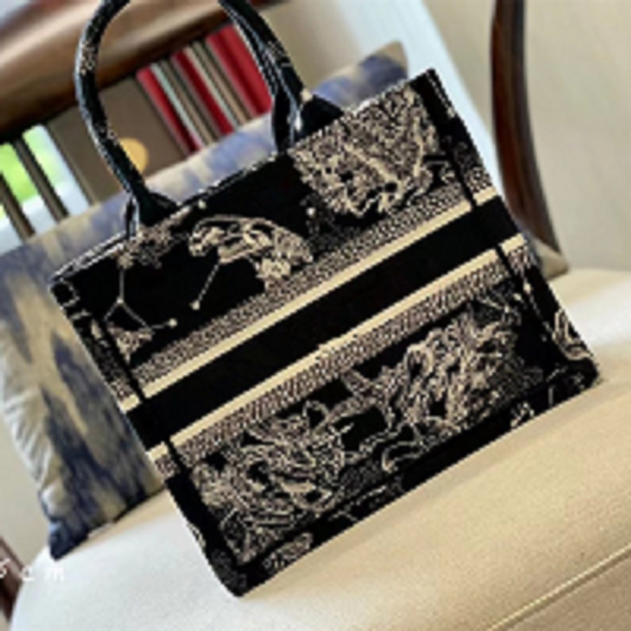 HIGH QUALITY Handbag Brands Women Shopping Bags Designers Canvas Pattern Large Tote Fashion Lady Classic Fashion Shows Exotic Totes, Bubble bag
HIGH QUALITY Handbag Brands Women Shopping Bags Designers Canvas Pattern Large Tote Fashion Lady Classic Fashion Shows Exotic Totes, Bubble bag