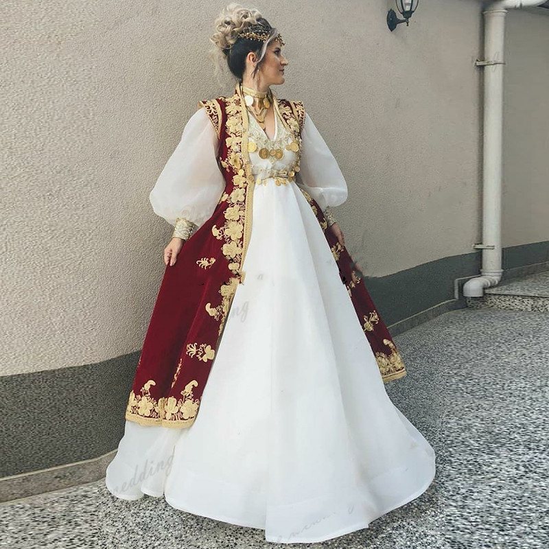 Velvet Traditional Kosovo Albanian Caftan evening Dress with burgndy jacket Long Sleeves Lace Applique prom Gown Robe De Mariee, Champagne
Velvet Traditional Kosovo Albanian Caftan evening Dress with burgndy jacket Long Sleeves Lace Applique prom Gown Robe De Mariee, Champagne