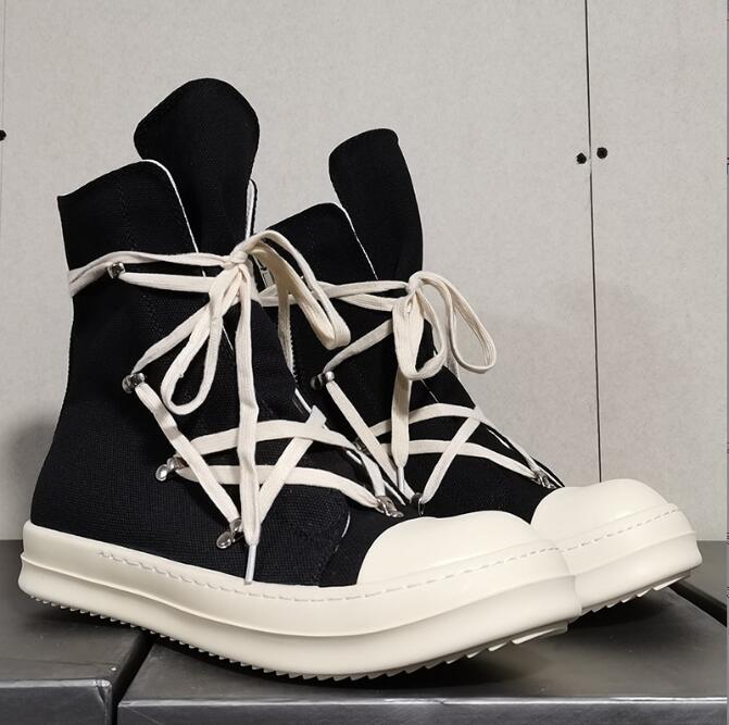 Men Women Canvas Boots Black High Top Fashion Designer Platform Booties Real Leather Lace-up Ankle Martin Boot Luxurious Sneakers Shoes
Men Women Canvas Boots Black High Top Fashion Designer Platform Booties Real Leather Lace-up Ankle Martin Boot Luxurious Sneakers Shoes