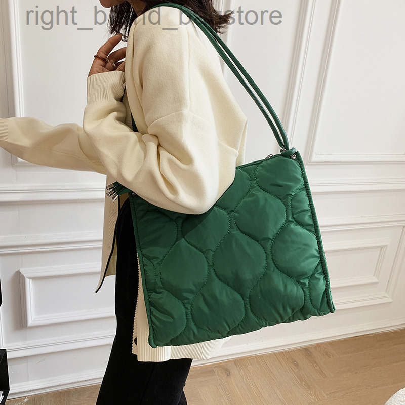 Padded Women Shoulder Bag Fashion Down Quilted Tote Designer Cotton Handbags Small Pad Square Bags for Women Shopper Purses 2022 W220813, Cream white
Padded Women Shoulder Bag Fashion Down Quilted Tote Designer Cotton Handbags Small Pad Square Bags for Women Shopper Purses 2022 W220813, Cream white