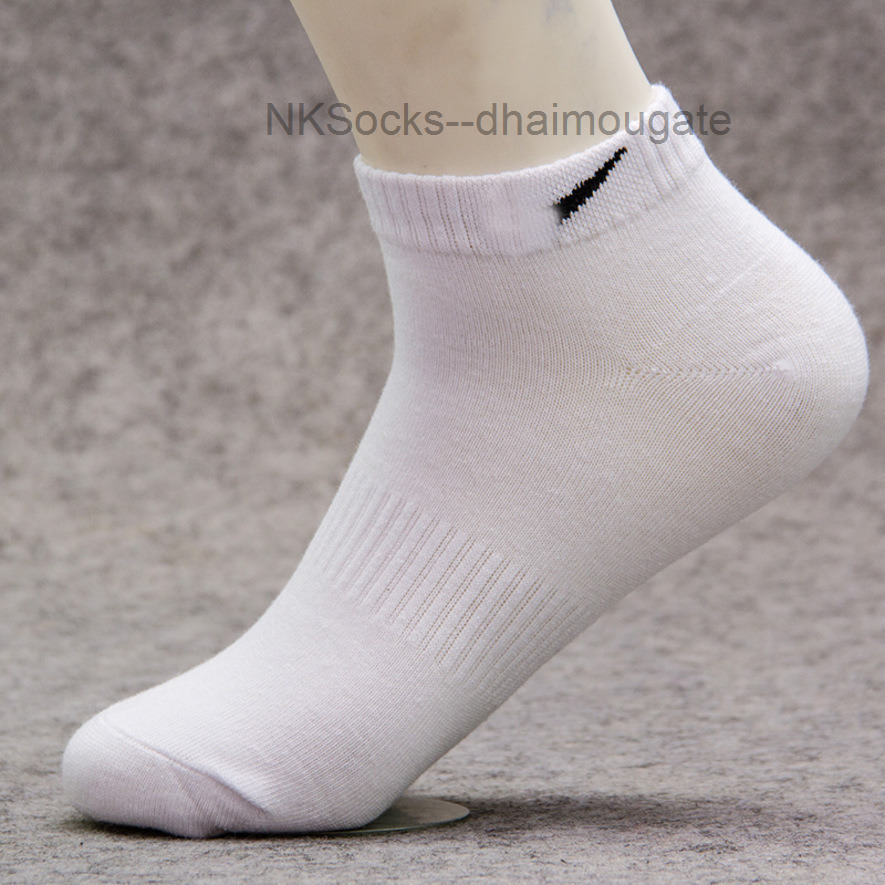 Fashion Men's Classic Socks Hook Brand Combed Cotton Sweat Absorbing Breathable Medium Tube Sports Striped Solid Sock Casual Men Women Luxury Wear Sportsocks 2cy0, Nk short tube white
Fashion Men's Classic Socks Hook Brand Combed Cotton Sweat Absorbing Breathable Medium Tube Sports Striped Solid Sock Casual Men Women Luxury Wear Sportsocks 2cy0, Nk short tube white