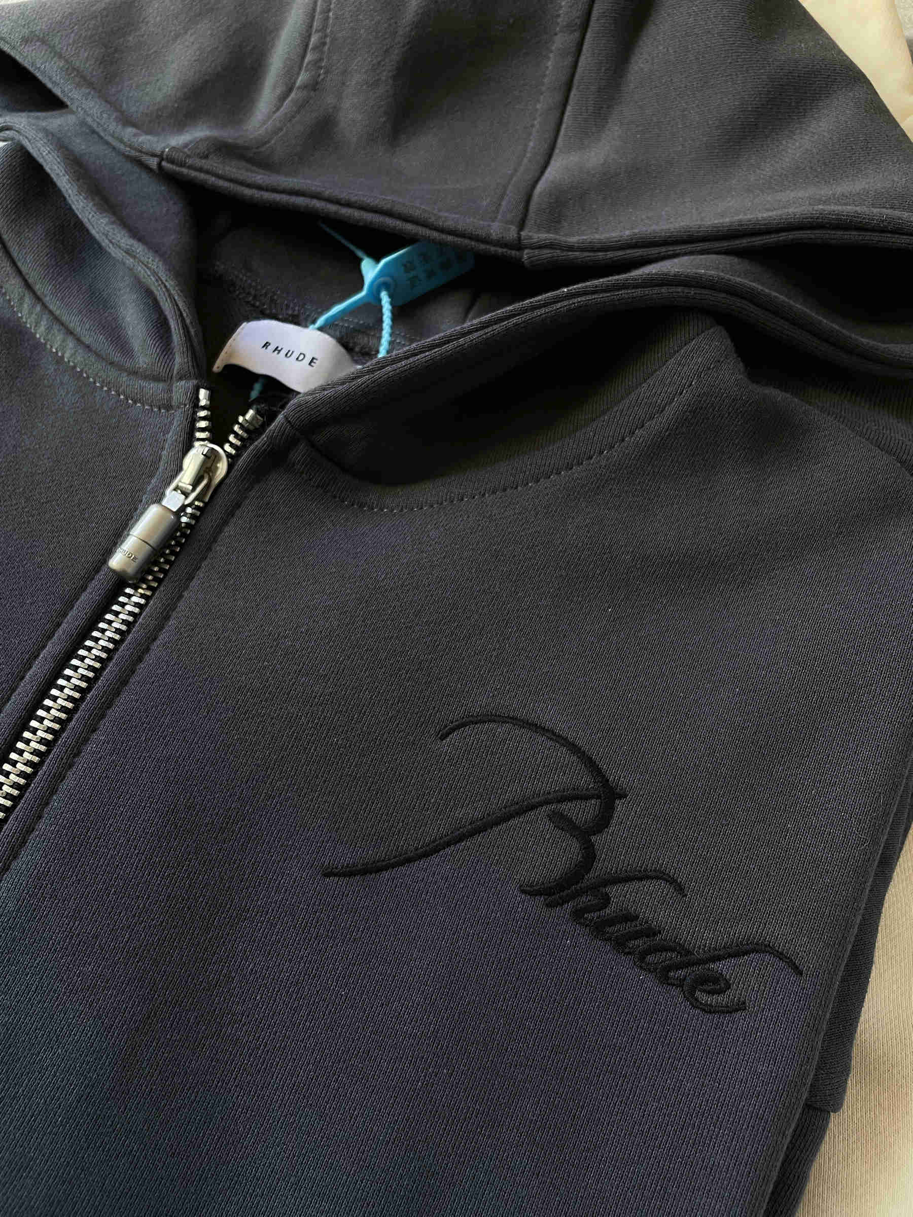 Men' Jackets Rhude zipper letter embroidery hooded cardigan sweater jacket men' and women' casual style high street tide brand large fog, Black
Men' Jackets Rhude zipper letter embroidery hooded cardigan sweater jacket men' and women' casual style high street tide brand large fog, Black
