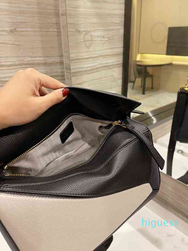 2022-anagram puzzle classic geometric L bag color matching leather single shoulder diagonal luxury bag, Diy mouse
2022-anagram puzzle classic geometric L bag color matching leather single shoulder diagonal luxury bag, Diy mouse