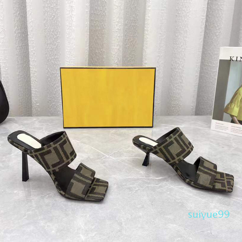 Top quality F theme jointly high heels women's slippers brown FF10cm 6cm sandals Comfortable and fashionable luxury designer slippers2022, Brown 10cm beauty head
Top quality F theme jointly high heels women's slippers brown FF10cm 6cm sandals Comfortable and fashionable luxury designer slippers2022, Brown 10cm beauty head