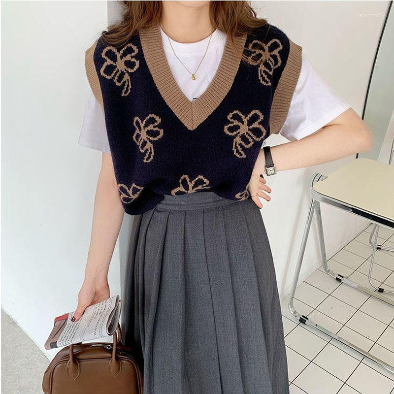 Men' Vests 4 Colors 2022 Spring And Autumn Korean Style Floral V Neck Knitted Sleeveless Vest Sweaters Womens Pullovers Kawaii Kare22, Black
Men' Vests 4 Colors 2022 Spring And Autumn Korean Style Floral V Neck Knitted Sleeveless Vest Sweaters Womens Pullovers Kawaii Kare22, Black