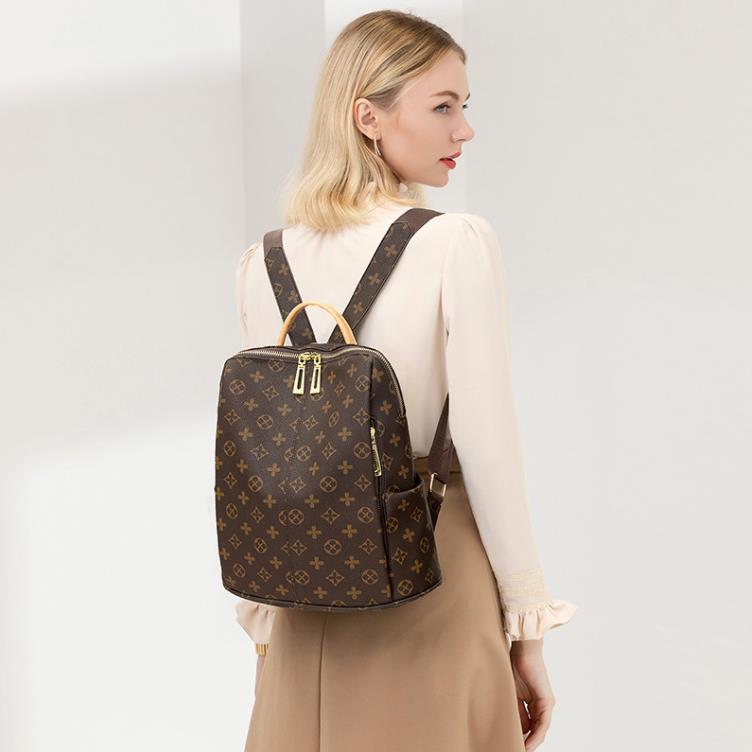 Printed Ladies Backpack Large Capacity Easy To Build Fashion Backpack