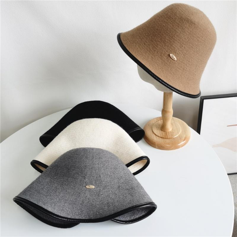 Berets Wool Autumn/winter Knitted Hat Leather Edge Fashion Warm Japanese Fisherman With Short Brim Bucket WomenBerets, White
Berets Wool Autumn/winter Knitted Hat Leather Edge Fashion Warm Japanese Fisherman With Short Brim Bucket WomenBerets, White
