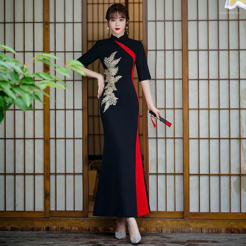 Ethnic Clothing Appliques Floral Sexy Rayon Embroidery Female Qipao Vintage Cheongsam Chinese Style Mandarin Collar Evening Party Dress Gown
Ethnic Clothing Appliques Floral Sexy Rayon Embroidery Female Qipao Vintage Cheongsam Chinese Style Mandarin Collar Evening Party Dress Gown