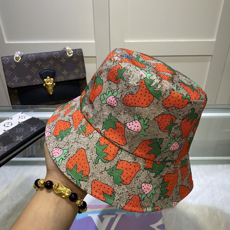 Ball Caps Designer Bucket Hat Strawberry Baseball Cap Mens Womans Fitted Hats For Cotton Print Letters Casual Cactus Fisherman Caps Casquette Fashion
Ball Caps Designer Bucket Hat Strawberry Baseball Cap Mens Womans Fitted Hats For Cotton Print Letters Casual Cactus Fisherman Caps Casquette Fashion
