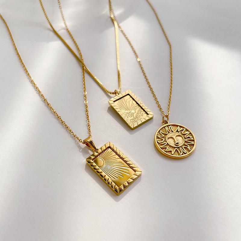 Pendant Necklaces Western Retro Style Fashion Personality Necklace Stainless Steel Sun Round For Trendy Men Women
Pendant Necklaces Western Retro Style Fashion Personality Necklace Stainless Steel Sun Round For Trendy Men Women