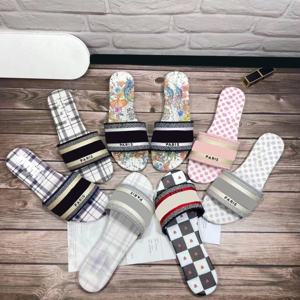 Paris Embroidered Dazzle sandals slipper women sandal ladies scuffs summer beach striped casual flip flops flat Slide Slippers Cotton Designers Slides size 35-42, 10
Paris Embroidered Dazzle sandals slipper women sandal ladies scuffs summer beach striped casual flip flops flat Slide Slippers Cotton Designers Slides size 35-42, 10