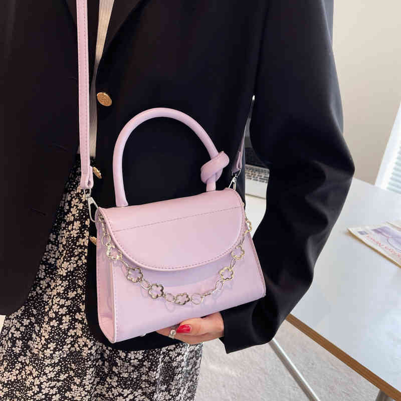 Fashion Chain Handbag 2022 Spring Trend Small Square Women's Fashion Single Shoulder Diagonal Simple, White
Fashion Chain Handbag 2022 Spring Trend Small Square Women's Fashion Single Shoulder Diagonal Simple, White