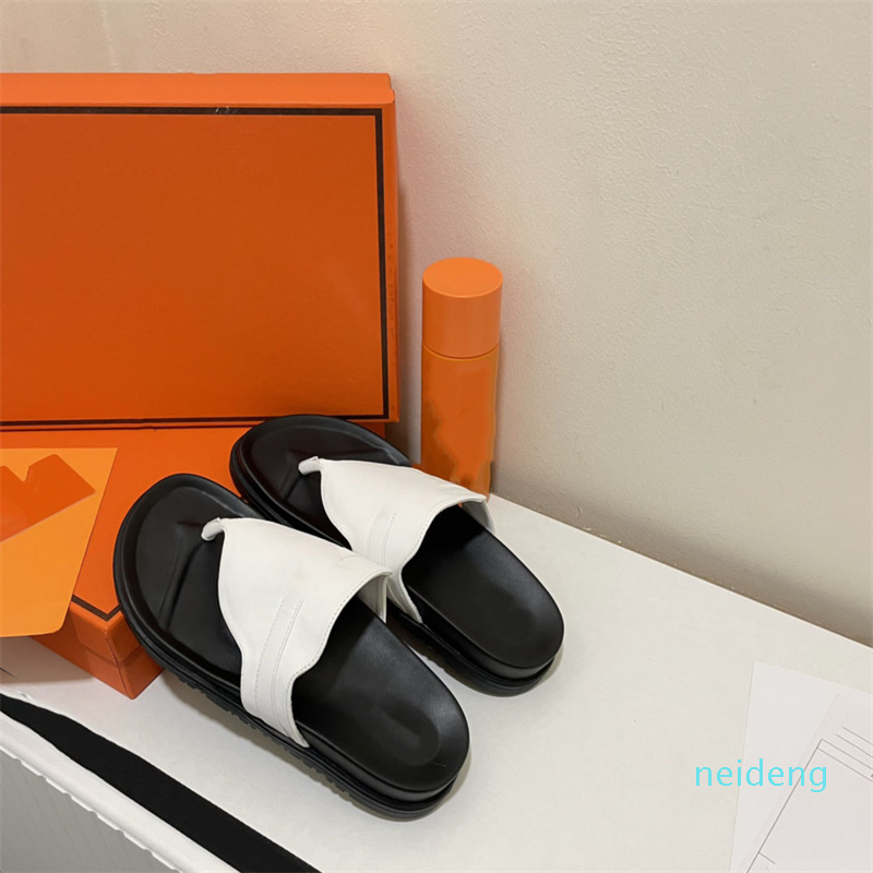 Designers shoes heeled Sandals for Women Classic flat heel summer fashion slippers Shopping lawn indoor Hotel women's sexy sandals v0333, Black+white
Designers shoes heeled Sandals for Women Classic flat heel summer fashion slippers Shopping lawn indoor Hotel women's sexy sandals v0333, Black+white