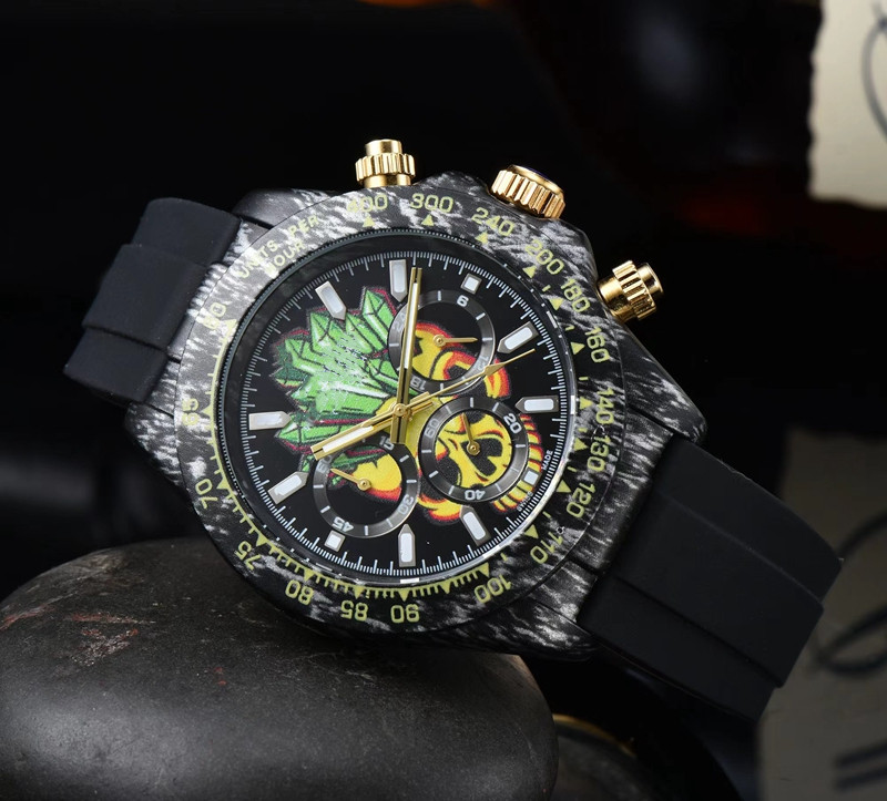 2022 high quality Men Luxury Watch six stitches All dials work Automatic Quartz watches European Top brand chronograph clock Fashion Rubber Montre De Luxe Gift
2022 high quality Men Luxury Watch six stitches All dials work Automatic Quartz watches European Top brand chronograph clock Fashion Rubber Montre De Luxe Gift