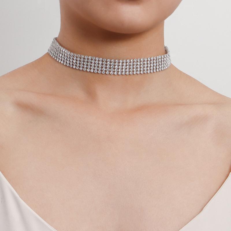 Chokers Personality Gold Silver Multilayer Nightclub Choker Necklace Short Style Crystal Inlaid Exquisite Clavicle Necklaces For WomenChoker
Chokers Personality Gold Silver Multilayer Nightclub Choker Necklace Short Style Crystal Inlaid Exquisite Clavicle Necklaces For WomenChoker