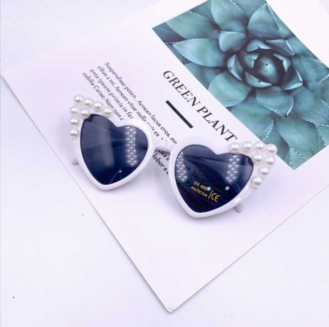 Wholesale Children Sunglasses Kids pearl LOVE Heart Sun Boys Girls Glasses Baby UV400 Safety Frame Eyewear Z260305