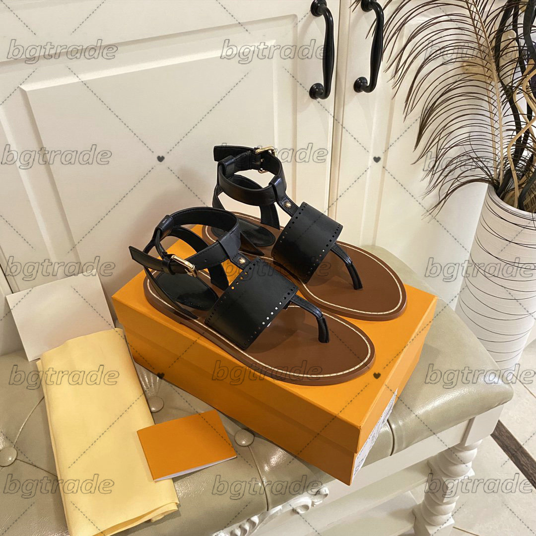 Womens Retro Designer Sandals Girls Ladies Summer Leather Letter Hallow Out Sandals Outdoor Beach Casual Flat Flip Flops
Womens Retro Designer Sandals Girls Ladies Summer Leather Letter Hallow Out Sandals Outdoor Beach Casual Flat Flip Flops