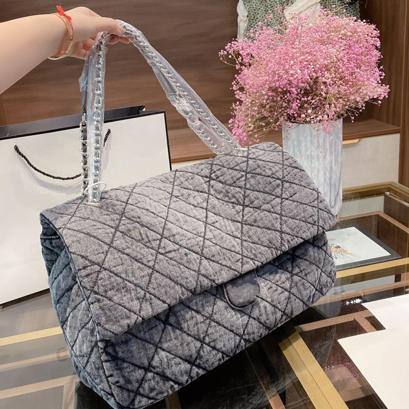 New Women Tote Bag Designer Bags Large Capacity Shopping pochette Washed Distressed Crossbody Shoulder Bags Lingge Chain Saddle handbag Wallets 5 colors optional, Blue
New Women Tote Bag Designer Bags Large Capacity Shopping pochette Washed Distressed Crossbody Shoulder Bags Lingge Chain Saddle handbag Wallets 5 colors optional, Blue
