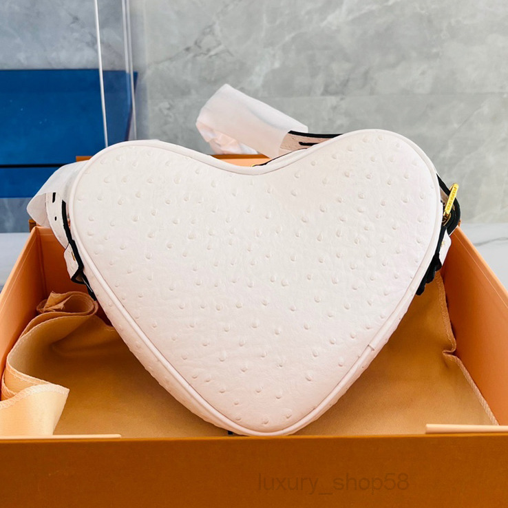 Crossbody designer bags Shoulder bag Women Handbags Purse Cro Body Handbag Leather Fashion Crobody Meenger Color Chain Heart, #1 21x18cm
Crossbody designer bags Shoulder bag Women Handbags Purse Cro Body Handbag Leather Fashion Crobody Meenger Color Chain Heart, #1 21x18cm
