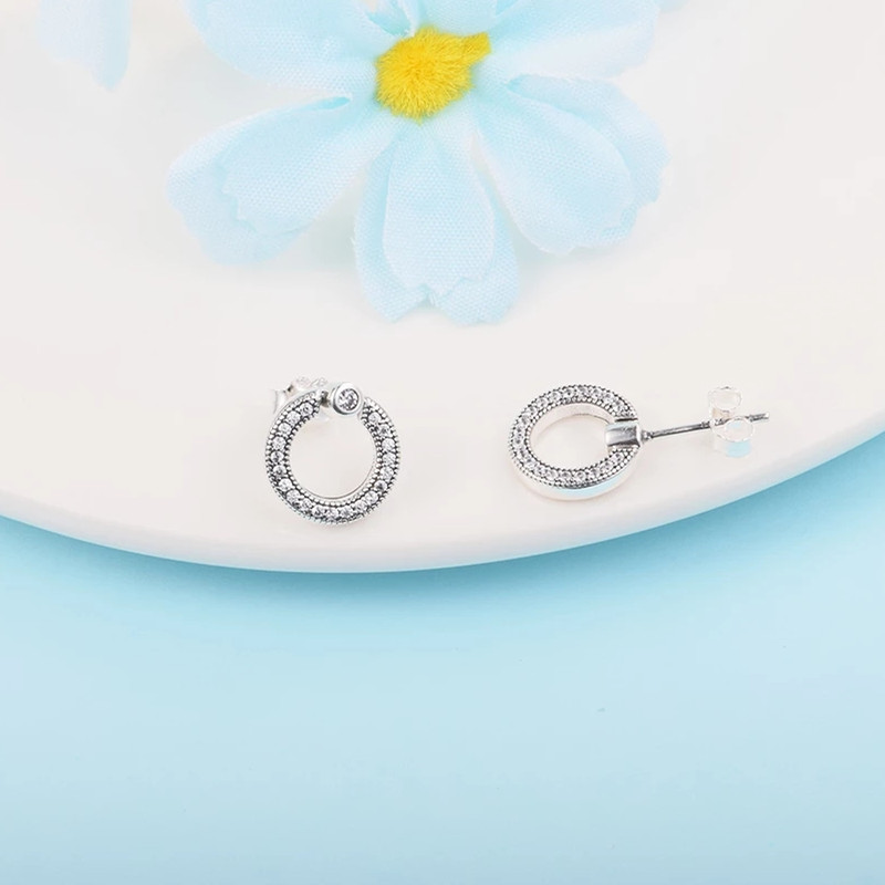 Authentic 925 Sterling Silver Pave Logo Circle Reversible Stud Earrings luxury for Women Girls Gift Earring Fit Pandora Fashion Jewelry Brincos 299486C01
Authentic 925 Sterling Silver Pave Logo Circle Reversible Stud Earrings luxury for Women Girls Gift Earring Fit Pandora Fashion Jewelry Brincos 299486C01