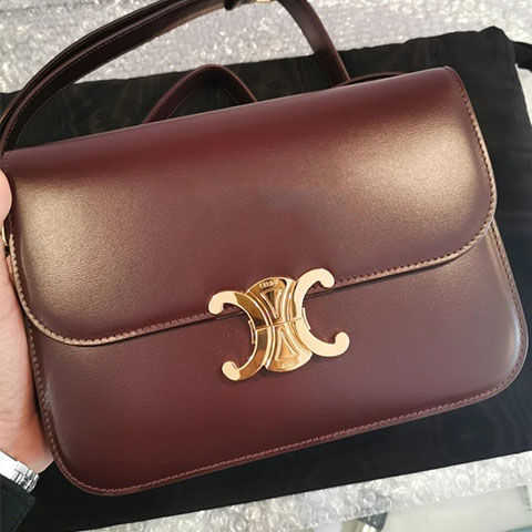 Lisa's same genuine leather women's bag 2022 new fashion versatile Arc de Triomphe stewardess tofu oblique cross small square handbag Crossbody Tote Wallet Evening, Black small (original logo)
Lisa's same genuine leather women's bag 2022 new fashion versatile Arc de Triomphe stewardess tofu oblique cross small square handbag Crossbody Tote Wallet Evening, Black small (original logo)