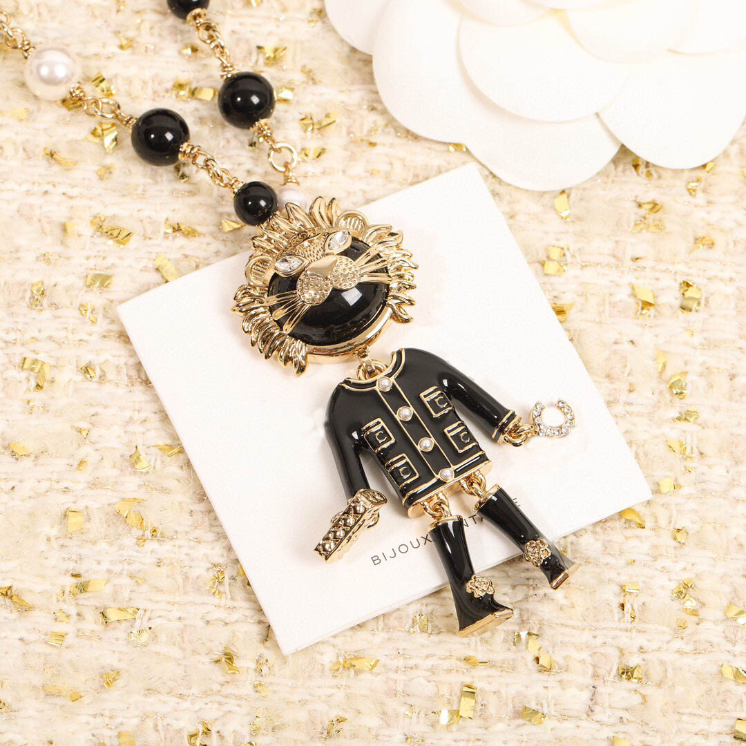 2022 Top quality pendant necklace with black enamel color and nature shell beads long sweater chain for women wedding jewelry gift have box stamp PS7636
2022 Top quality pendant necklace with black enamel color and nature shell beads long sweater chain for women wedding jewelry gift have box stamp PS7636