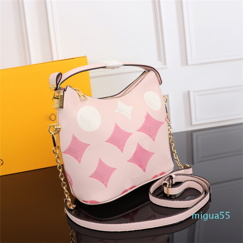 Marshmallow Hobo Women Totes Bags Handbag Luxurys Designers Shouder Crossbody Bag Gradient Classic Flower Print Messenger Travel Handbag, Blue
Marshmallow Hobo Women Totes Bags Handbag Luxurys Designers Shouder Crossbody Bag Gradient Classic Flower Print Messenger Travel Handbag, Blue