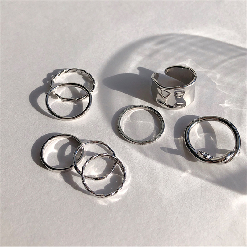 7pcs Fashion Punk joint Ring Set Geometric Twist Minimalist Jewelry Metal circular golden ring for women Street dance Accessiory 220716
7pcs Fashion Punk joint Ring Set Geometric Twist Minimalist Jewelry Metal circular golden ring for women Street dance Accessiory 220716