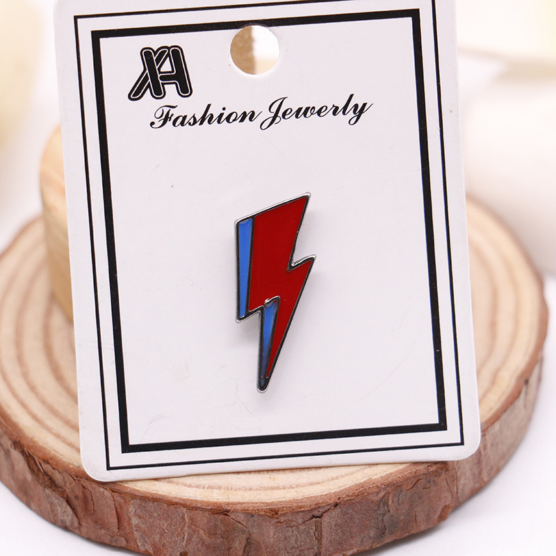 Bowie Inspired Lightning Bolt Brooch Pins Enamel Metal Badges Lapel Pin Brooches Jackets Jeans Fashion Jewelry Accessories, As picture
Bowie Inspired Lightning Bolt Brooch Pins Enamel Metal Badges Lapel Pin Brooches Jackets Jeans Fashion Jewelry Accessories, As picture