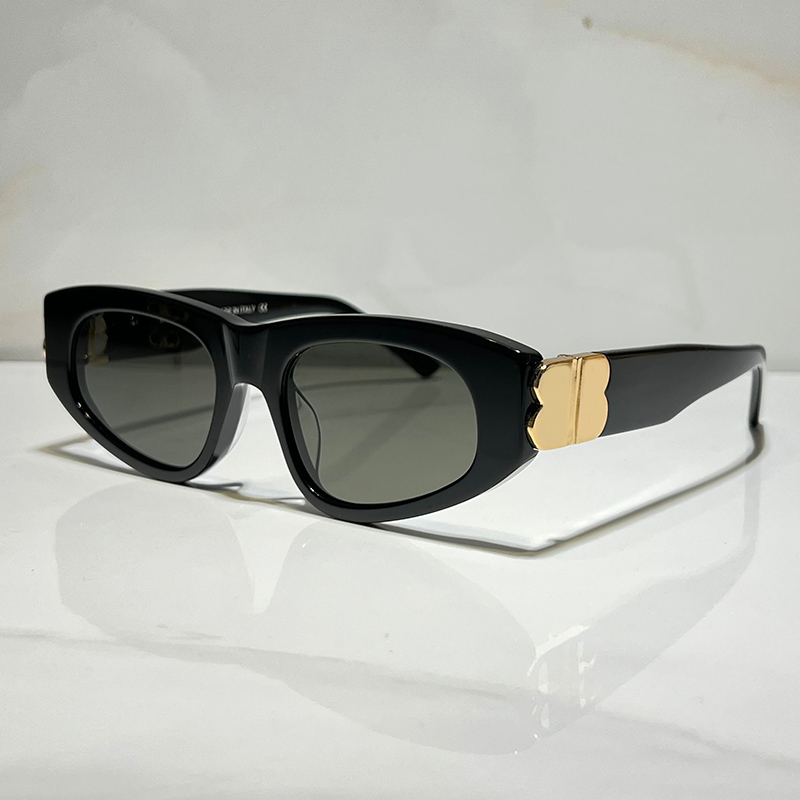 SUNGLASSES For Unisex Summer 0095 Style Anti-Ultraviolet Retro Plate Triangle Full Frame fashion Eyeglasses Random Box
SUNGLASSES For Unisex Summer 0095 Style Anti-Ultraviolet Retro Plate Triangle Full Frame fashion Eyeglasses Random Box