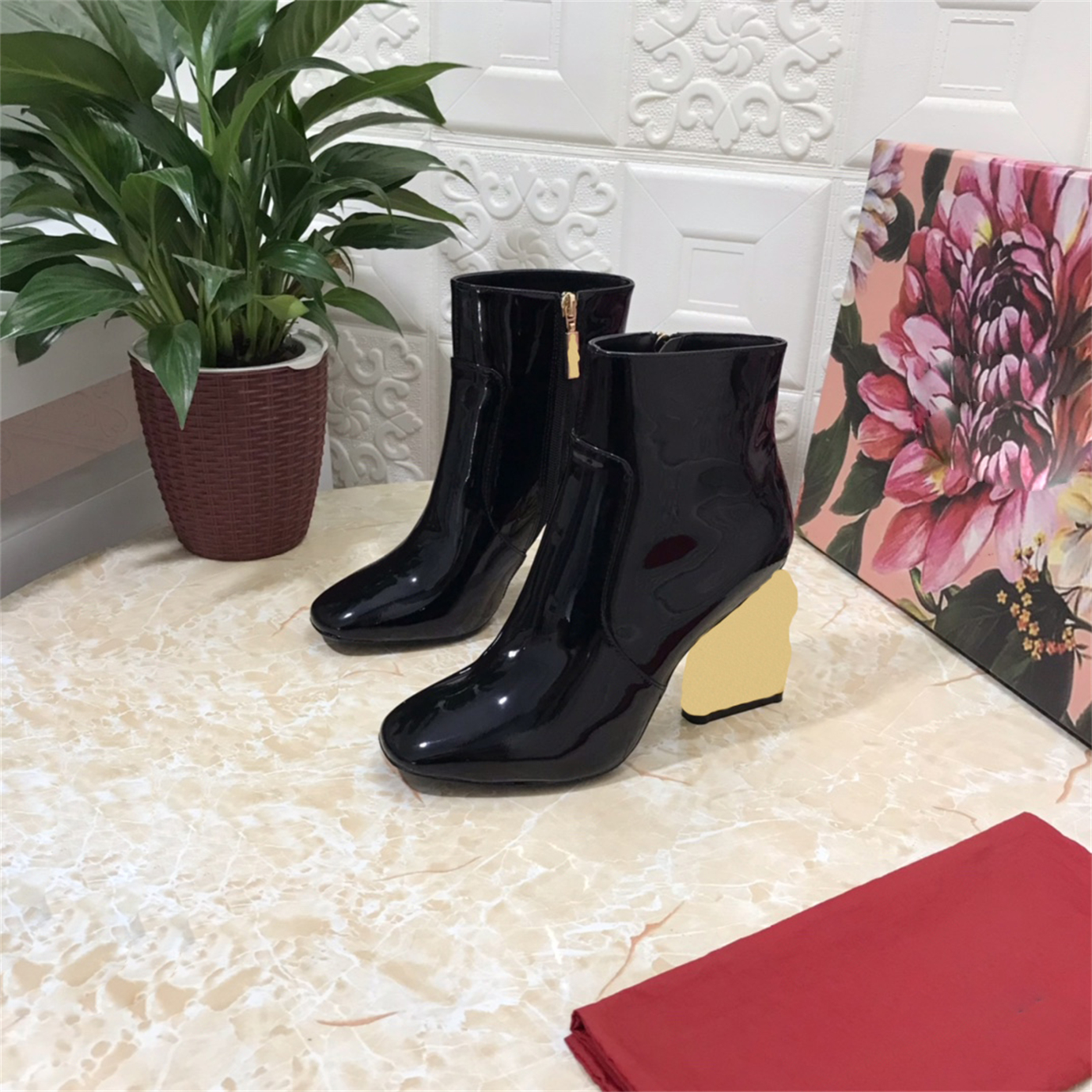 Patent Leather Short Boots Heels Shoes Women Luxury Sandals Ladies Dress Shoe Super Round Toes Sandale Sandalias Party Dress Women'S Boots, #b0301
Patent Leather Short Boots Heels Shoes Women Luxury Sandals Ladies Dress Shoe Super Round Toes Sandale Sandalias Party Dress Women'S Boots, #b0301