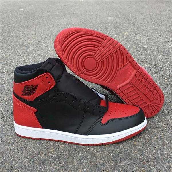 Jumpman 1 Men Shoes Released Authentic 1 High OG Banned Chicago Union Obsidian UNC Bio Hack Sports Sneakers With box
Jumpman 1 Men Shoes Released Authentic 1 High OG Banned Chicago Union Obsidian UNC Bio Hack Sports Sneakers With box