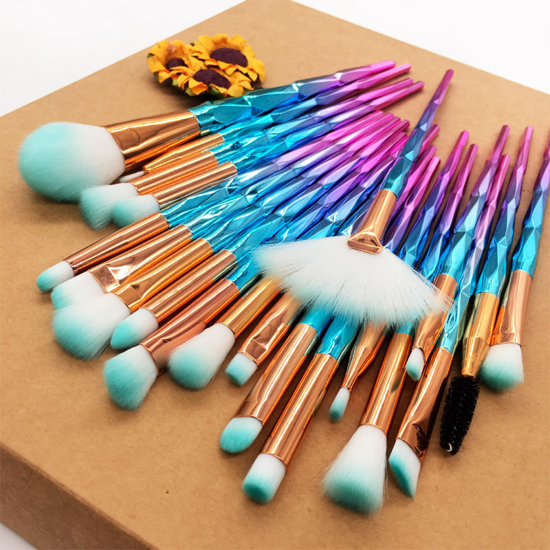 20pcs Diamond Makeup Brush Set Professional Cosmetics Brushes Foundation Blush Eyeshadow Contour Beauty Make Up Tool 220623