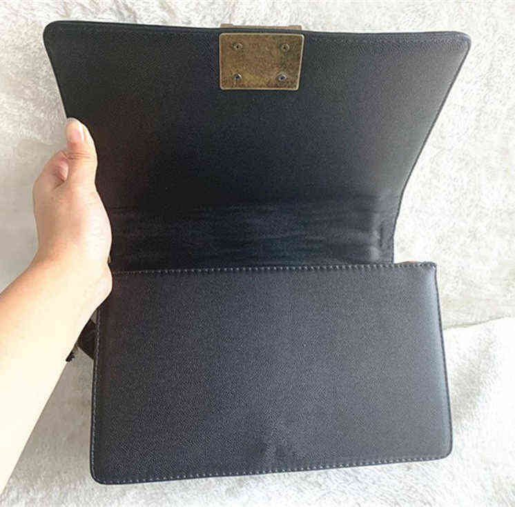 7A+Newset Hot Classic Chain Bag Lady Bags Women Plaid Chain Handbag Caviar Genuine Leather Purse Crossbody Shoulder Messenger Bag 20cm 25cm, Black-caviar-gold hw
7A+Newset Hot Classic Chain Bag Lady Bags Women Plaid Chain Handbag Caviar Genuine Leather Purse Crossbody Shoulder Messenger Bag 20cm 25cm, Black-caviar-gold hw