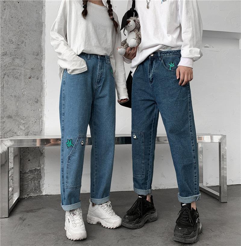 Men's Jeans Men Cartoon Elements Embroidery Denim Trousers Spring Summer Korean Fashion Couple Baggy Straight Wide Pants Male BottomsMen's, Light blue
Men's Jeans Men Cartoon Elements Embroidery Denim Trousers Spring Summer Korean Fashion Couple Baggy Straight Wide Pants Male BottomsMen's, Light blue