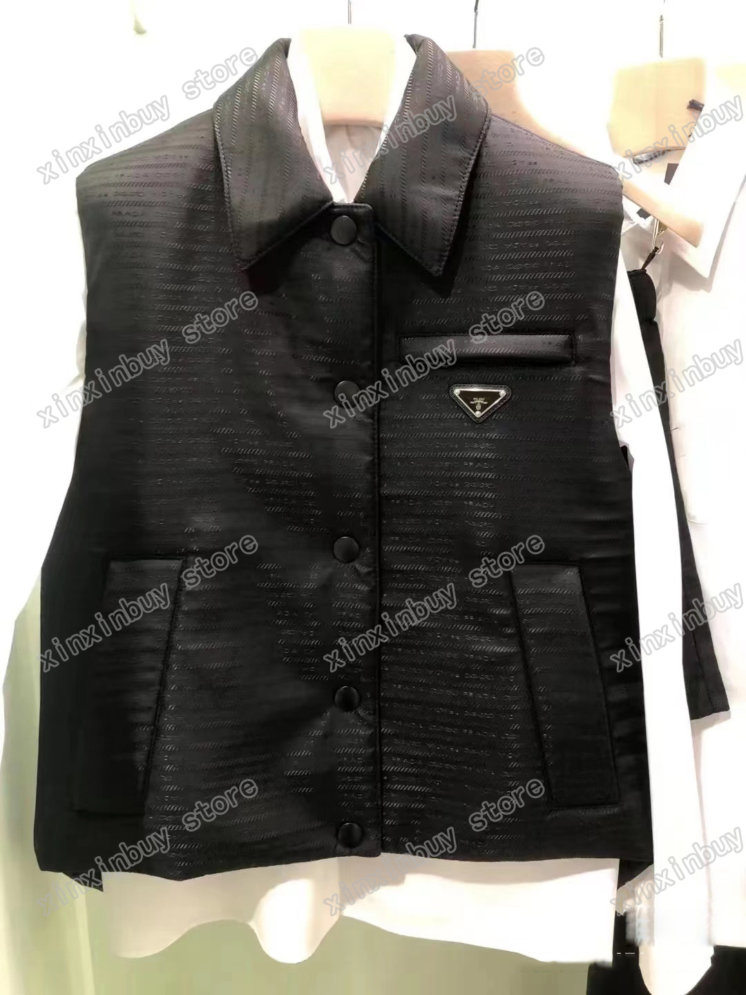 xinxinbuy Designers Jackets Vest Men Women Jacquard fabric Triangle label long sleeve Lapel Neck black S-XL
xinxinbuy Designers Jackets Vest Men Women Jacquard fabric Triangle label long sleeve Lapel Neck black S-XL