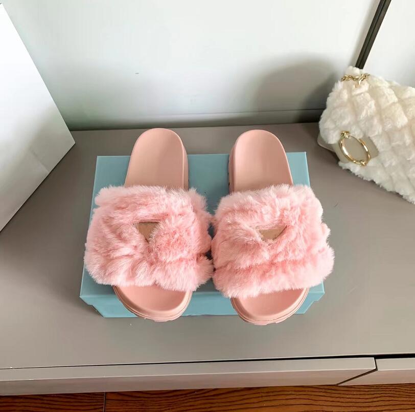 Women Winter Leisure Wool Slipper Paris Designers Plush Slippers Luxury warmth Flat Bottom Simple Sandals Designer Style Womens Home Shoes, Not for individual sale
Women Winter Leisure Wool Slipper Paris Designers Plush Slippers Luxury warmth Flat Bottom Simple Sandals Designer Style Womens Home Shoes, Not for individual sale