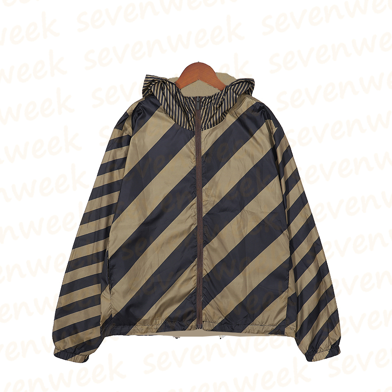 Designer Letters Mens Sunscreen Jackets Plus Size Coats Fashion Brand Male Jacket Can Worn Both Sides, Blue
Designer Letters Mens Sunscreen Jackets Plus Size Coats Fashion Brand Male Jacket Can Worn Both Sides, Blue