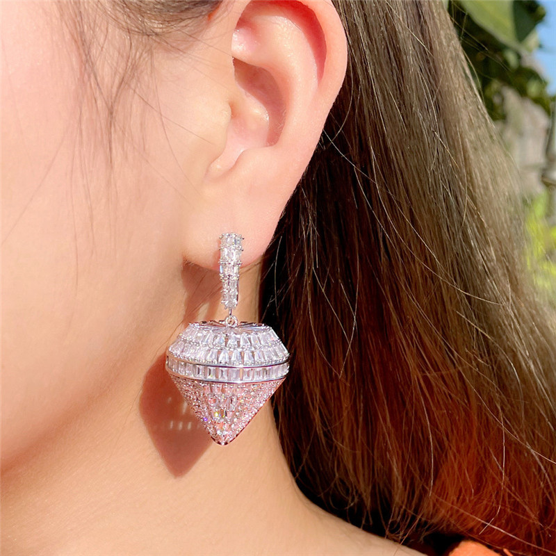 Charm Diamond Earring Designer for Woman Party South American AAA Cubic Zirconia Copper Bride Wedding Engagement Silver Luxury CZ Earrings Size 4.2cm 