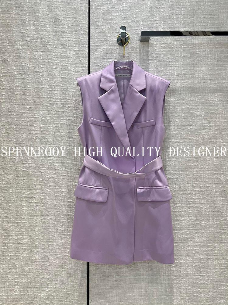 Casual Dresses 2022 Spring Summer Designer High-End Blazer Dress Women Crystal Diamond Brooch Double Breasted Tank Mini DressesCasual, Black
Casual Dresses 2022 Spring Summer Designer High-End Blazer Dress Women Crystal Diamond Brooch Double Breasted Tank Mini DressesCasual, Black