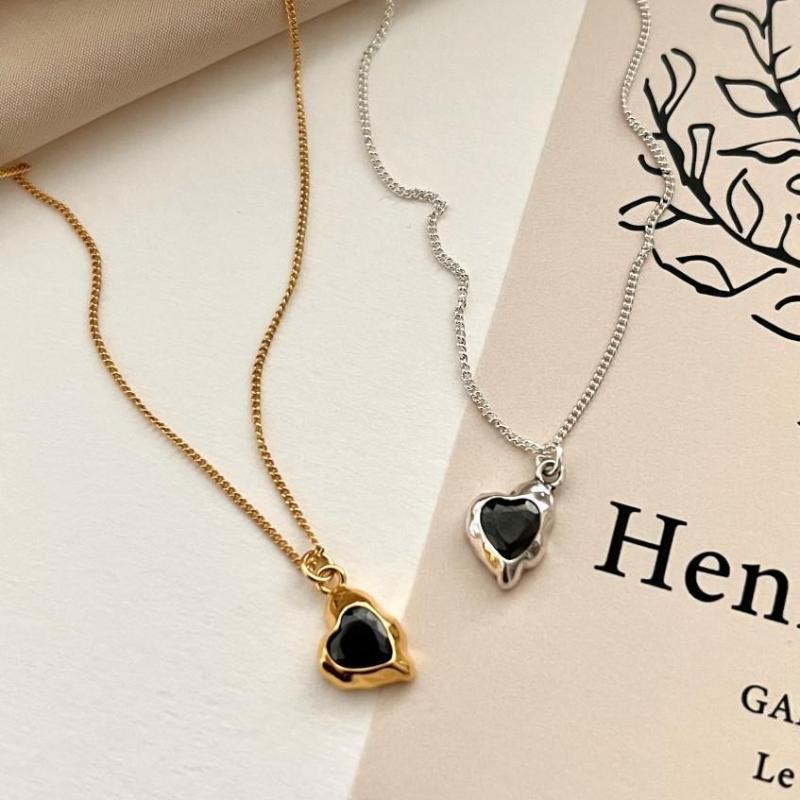 Pendant Necklaces Korean Version Of The Little Red Book 925 Sterling Silver Necklace Love Black Zircon Ins Personality NecklacePendant
Pendant Necklaces Korean Version Of The Little Red Book 925 Sterling Silver Necklace Love Black Zircon Ins Personality NecklacePendant