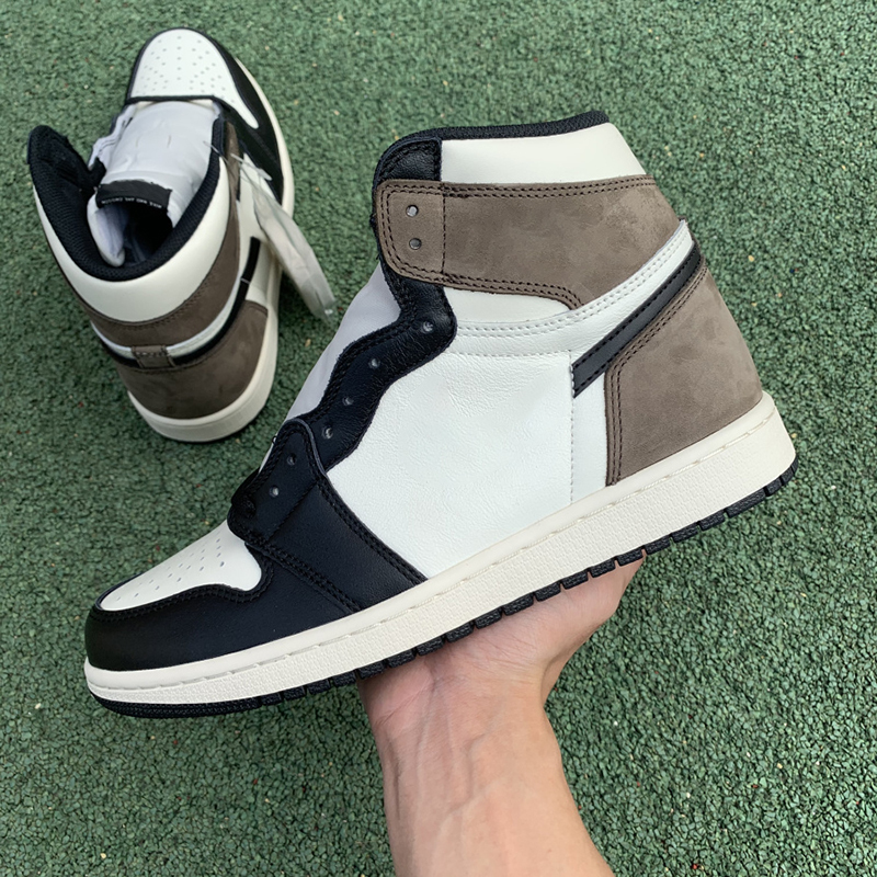 Shoes Top Quality 1S jumpman 1 Basketball Authentic Athletics X Sneakers Running Shoe Dark Mocha Men Women brown suede Sneakers Outdoor, All with original symbol
Shoes Top Quality 1S jumpman 1 Basketball Authentic Athletics X Sneakers Running Shoe Dark Mocha Men Women brown suede Sneakers Outdoor, All with original symbol