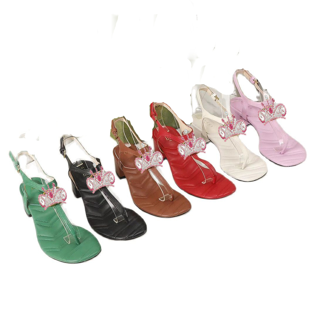 2022 Women's fashion desing short heel sandals shoe girls casual summer holiday beach strap heels thick chunky green soft leather sandal slides black size40 No Box#GS6, Only box no ship 
2022 Women's fashion desing short heel sandals shoe girls casual summer holiday beach strap heels thick chunky green soft leather sandal slides black size40 No Box#GS6, Only box no ship